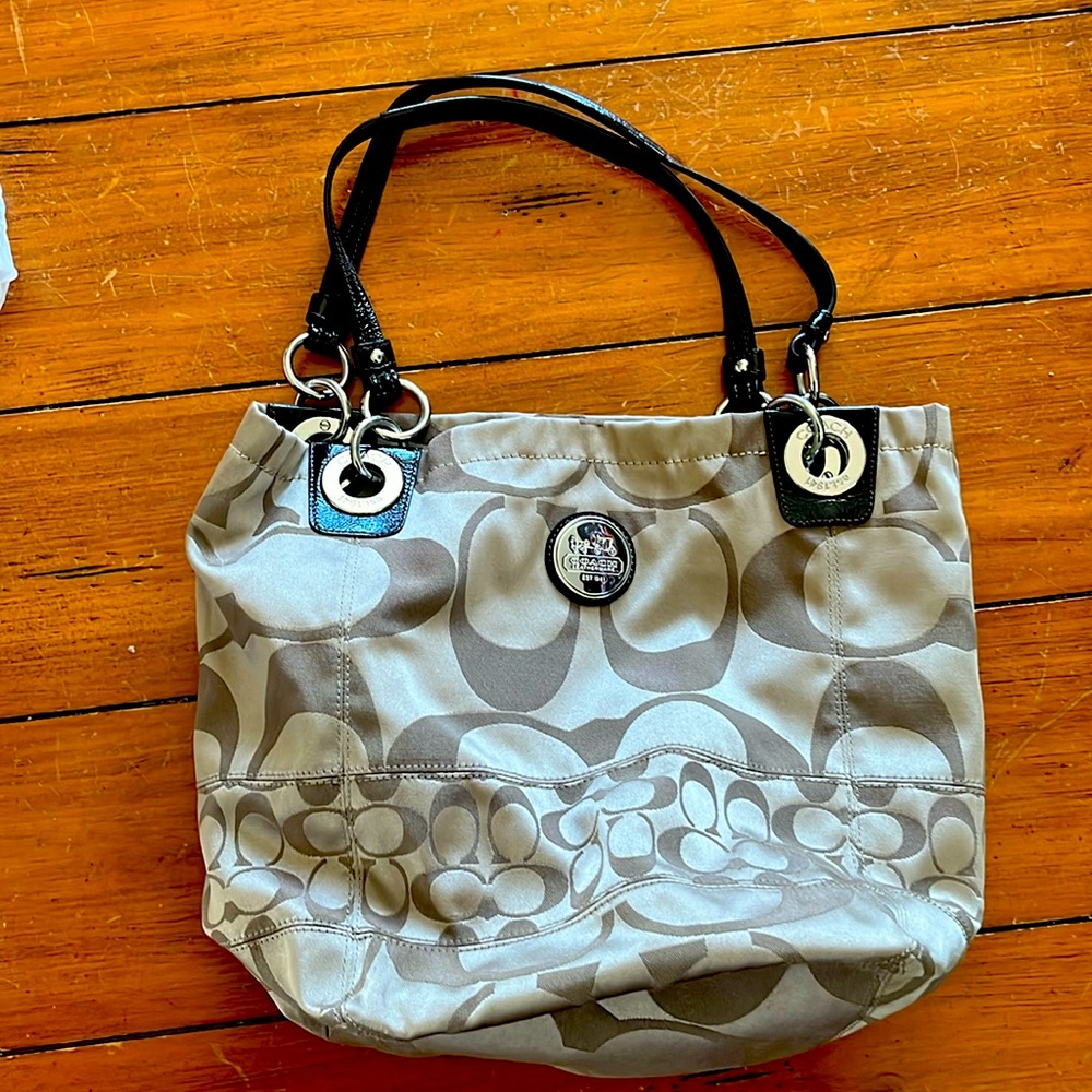 Coach signature canvas large shoulder bag